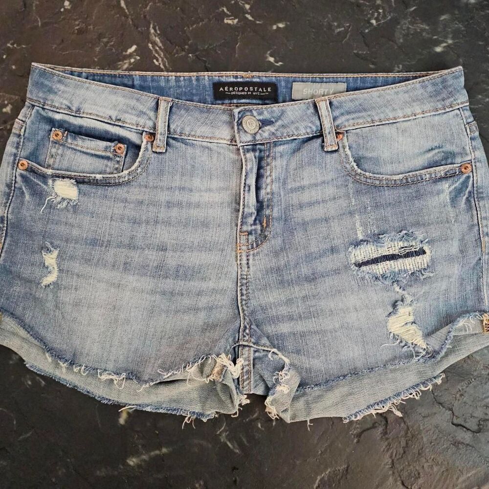 Aeropostale Shorty Distressed Denim Shorts Women's Size 10 Light Wash Cut Off